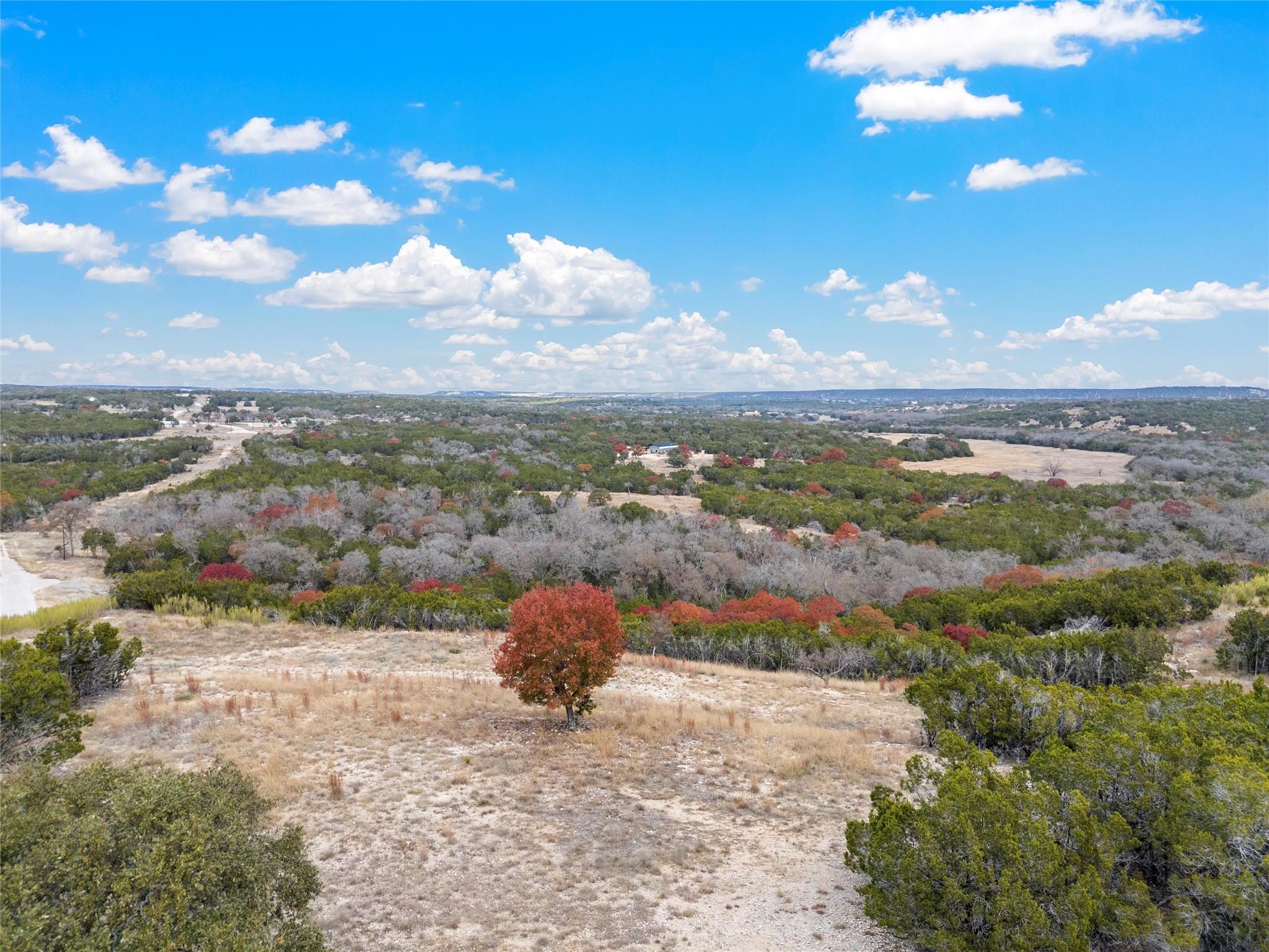 411 Arrowhead Trl Property Photo 4
