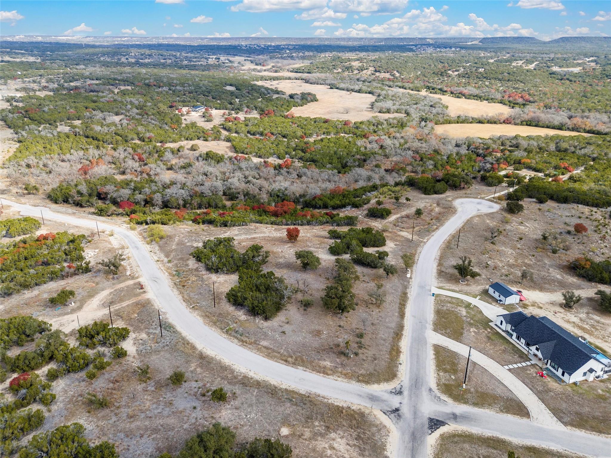 411 Arrowhead Trl Property Photo 14