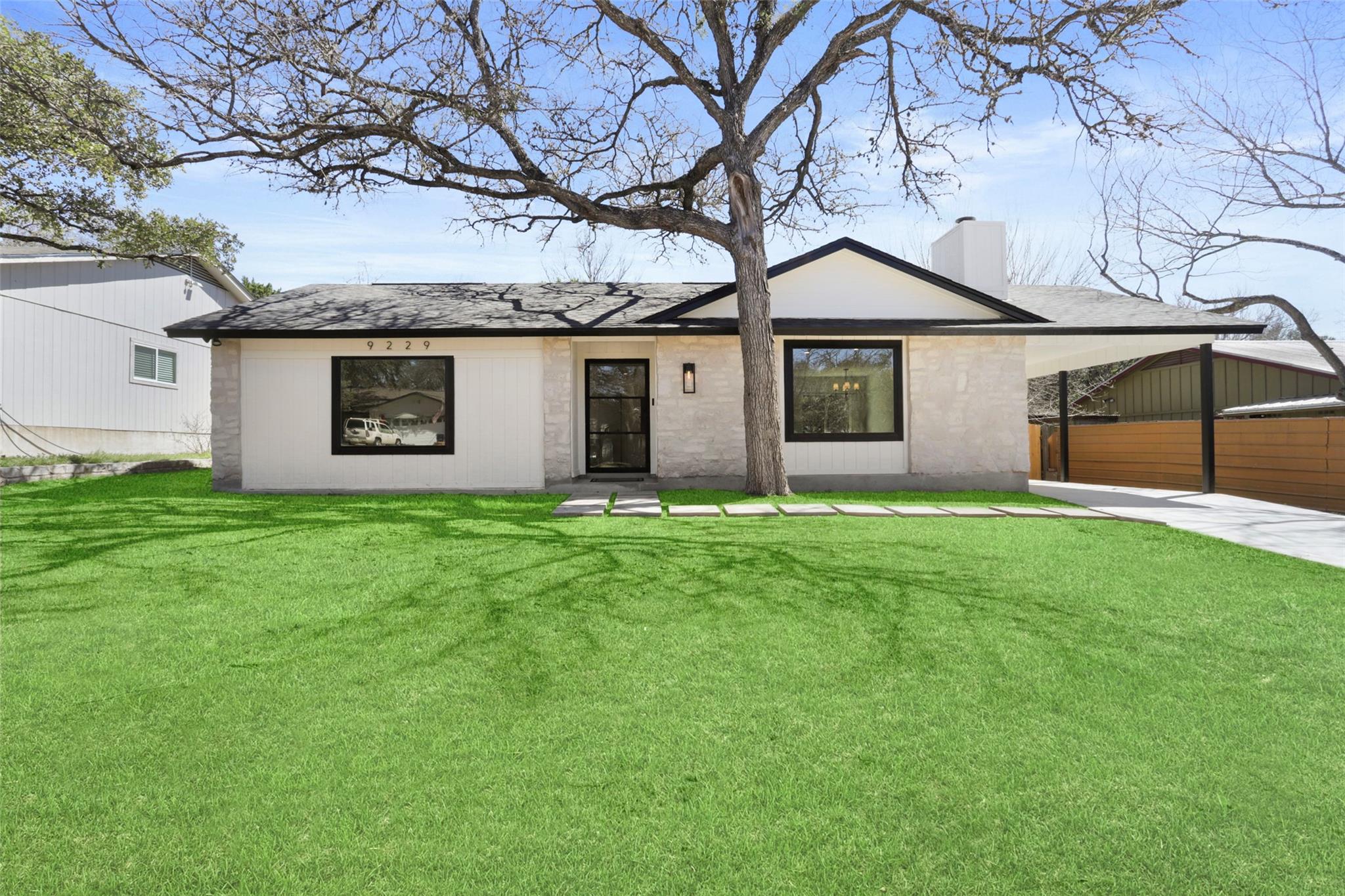 9229 Independence Loop Property Photo