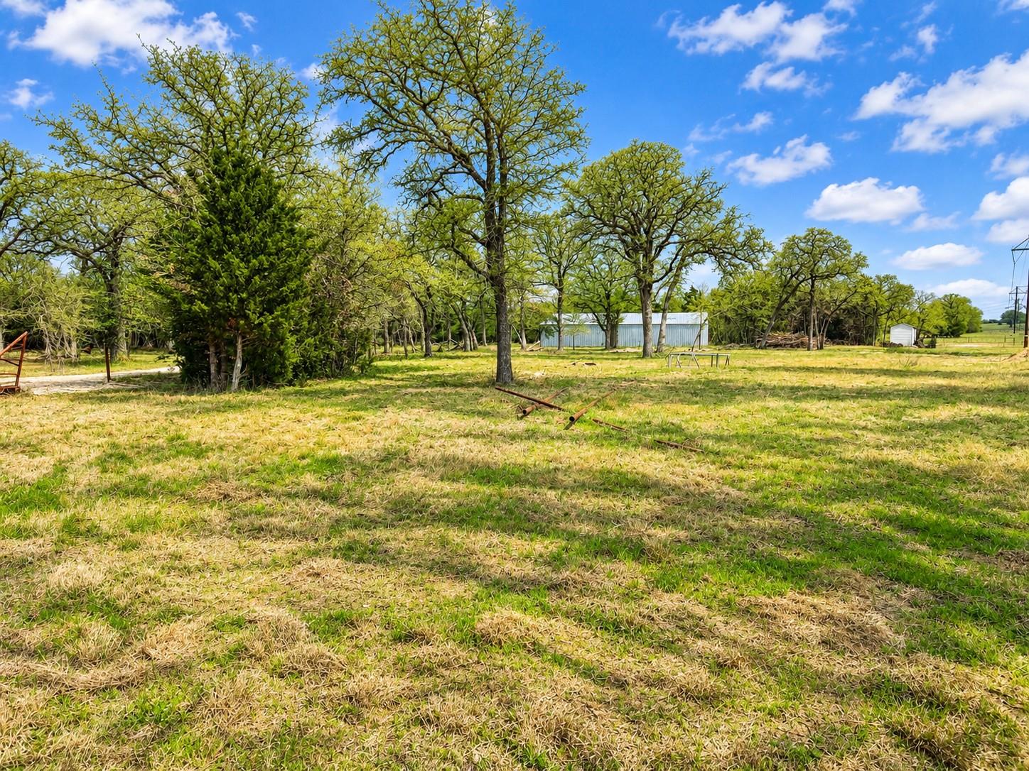 1673 Lange Rd Property Photo 3