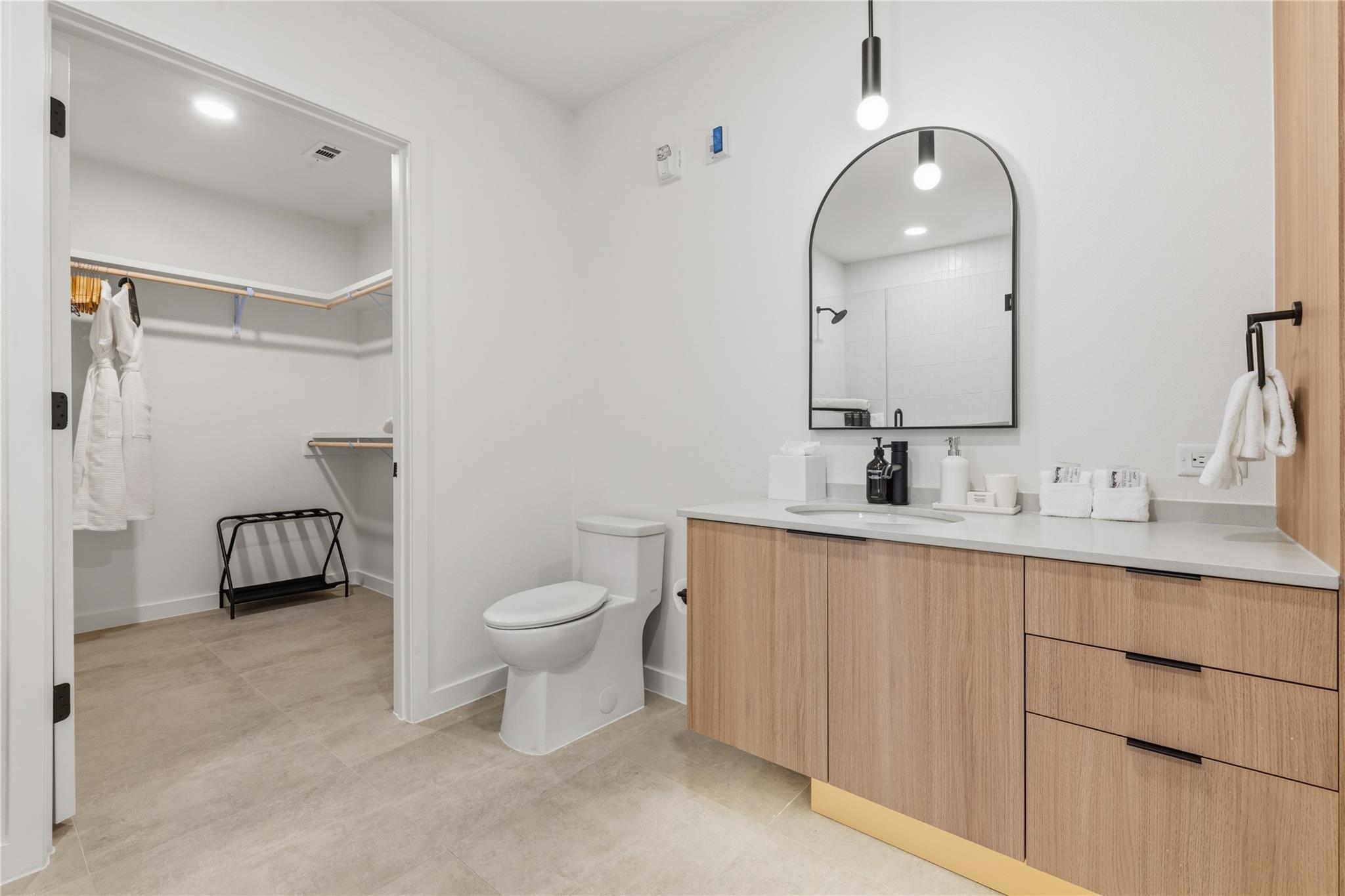 2323 S Lamar Blvd #509 Property Photo 8
