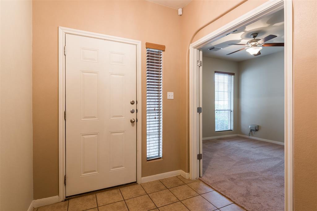 913 Brighton Pl Property Photo 5