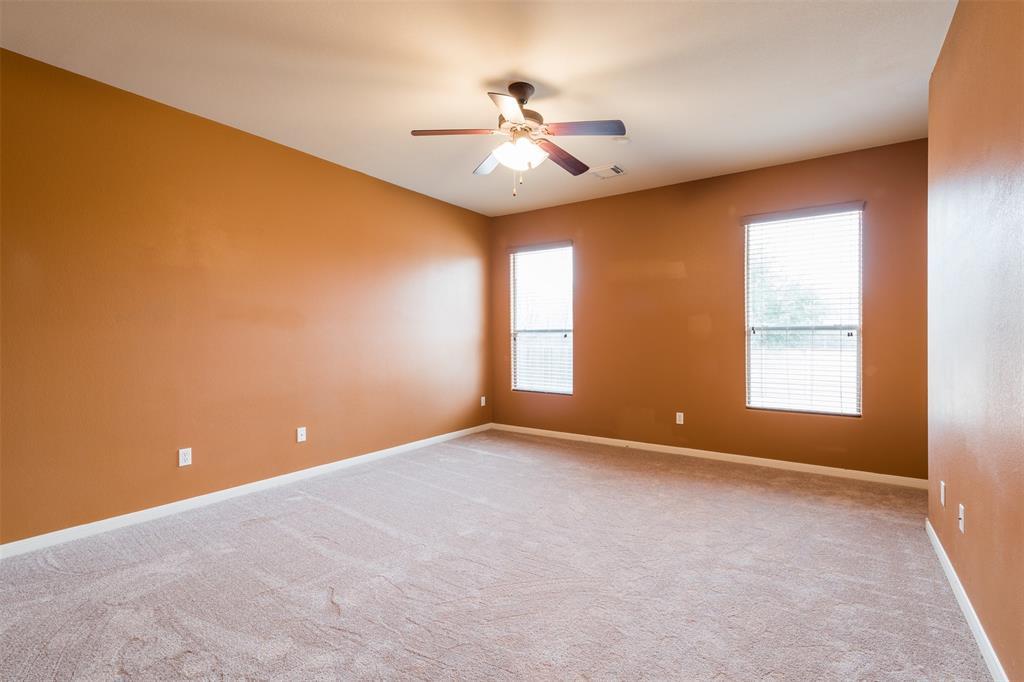 913 Brighton Pl Property Photo 16