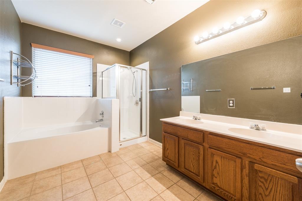913 Brighton Pl Property Photo 20