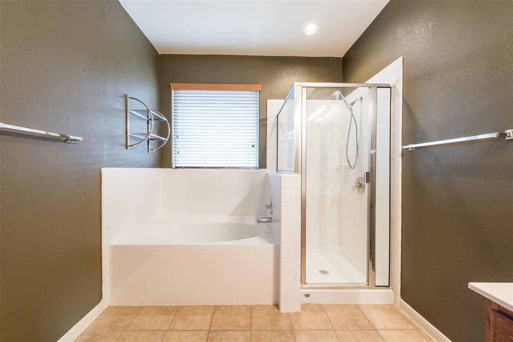 913 Brighton Pl Property Photo 21