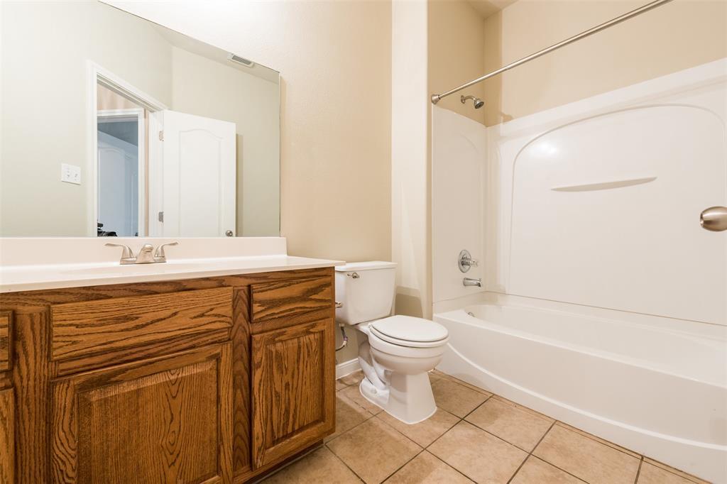 913 Brighton Pl Property Photo 25