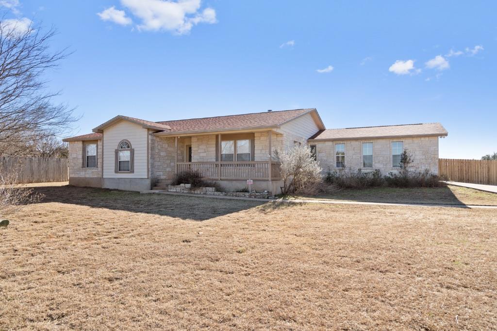 2301 Red Bird Cv Property Photo 2