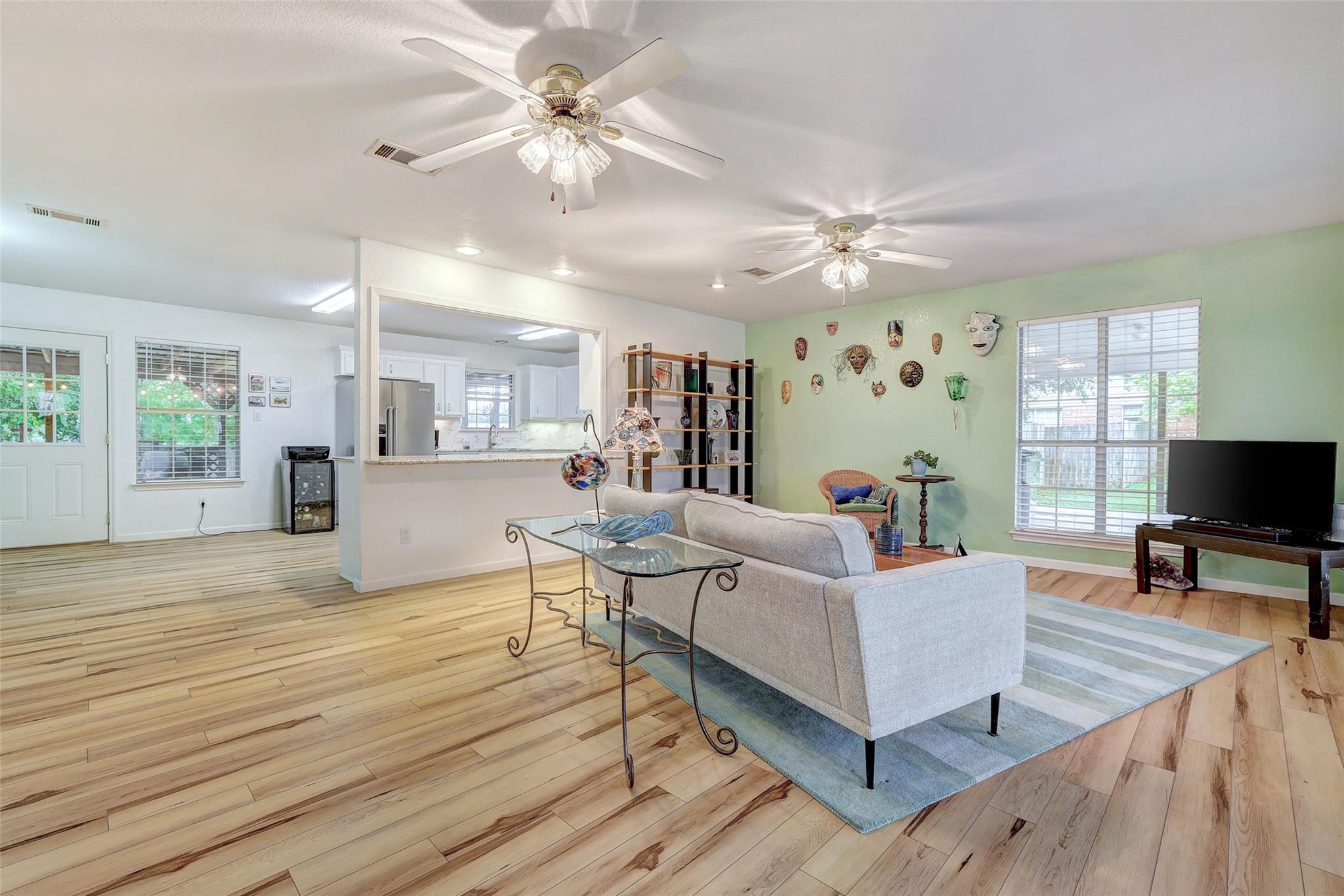 1401 Guess Dr Property Photo