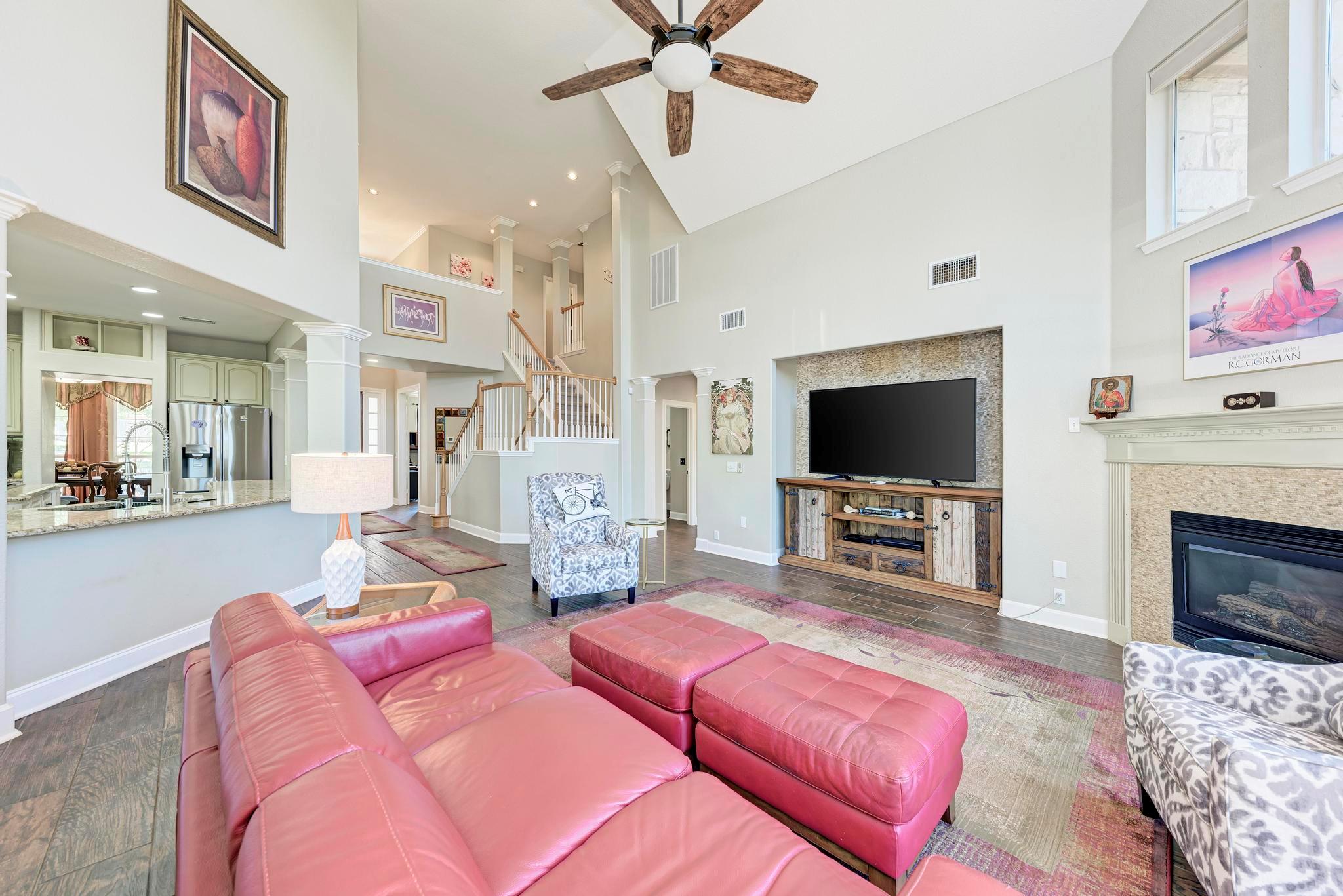 8236 Phantom Canyon Dr Property Photo 11
