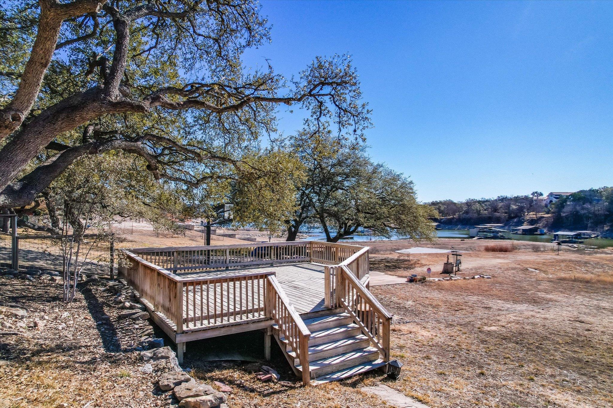 6111 Hudson Bend Rd Property Photo 40