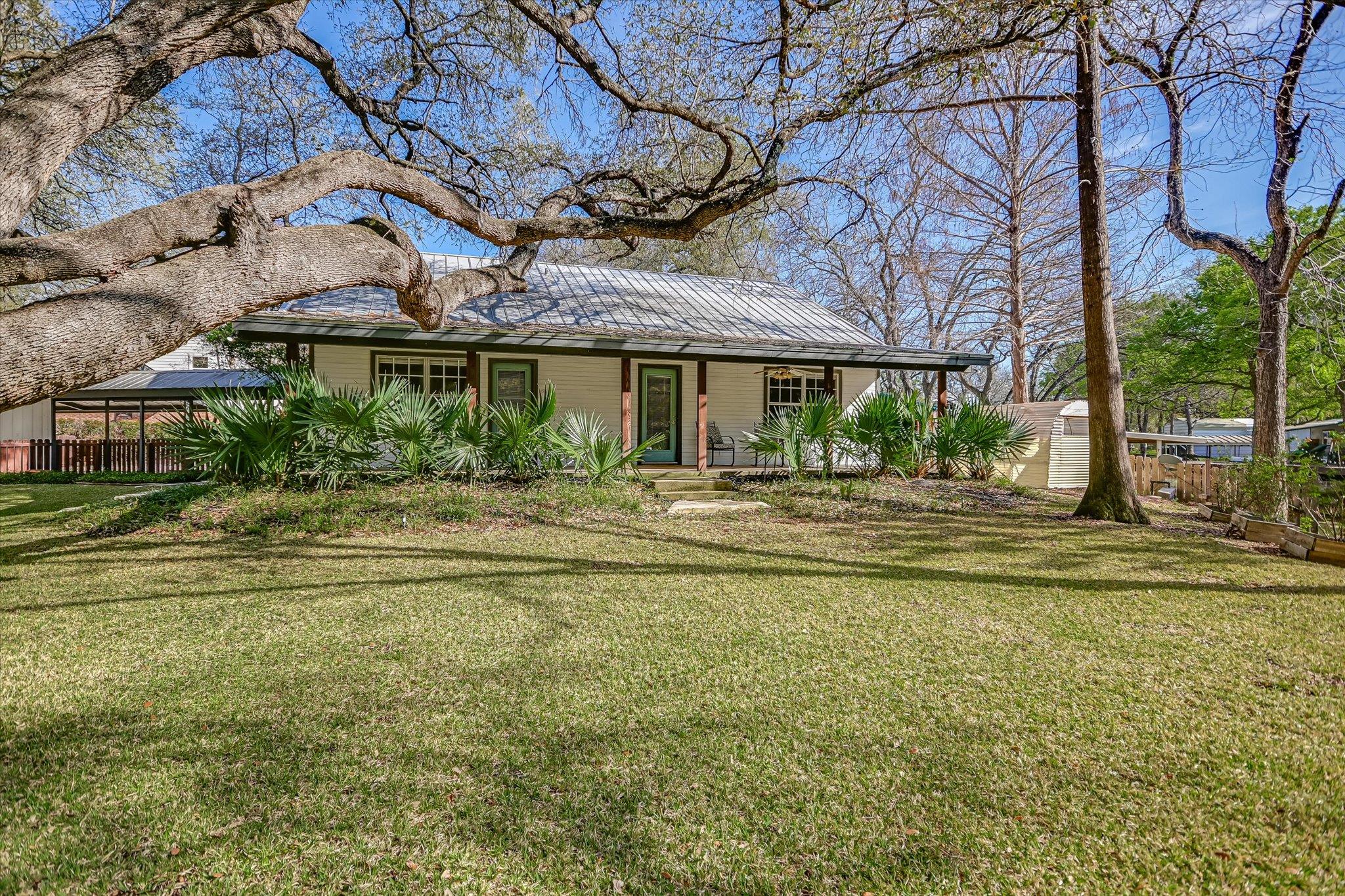 611 Thurman Cir Property Photo 16