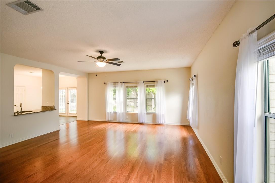 1706 Chino Cv Property Photo 5