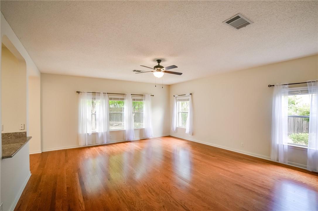 1706 Chino Cv Property Photo 8