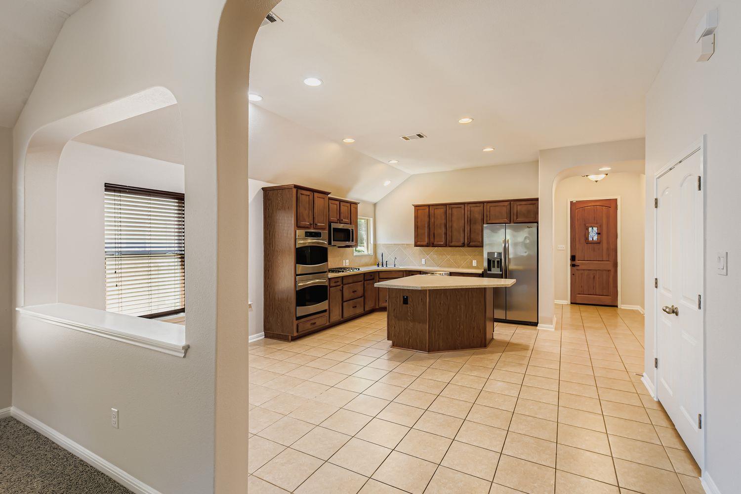 1909 Tranquility Ln Property Photo 7