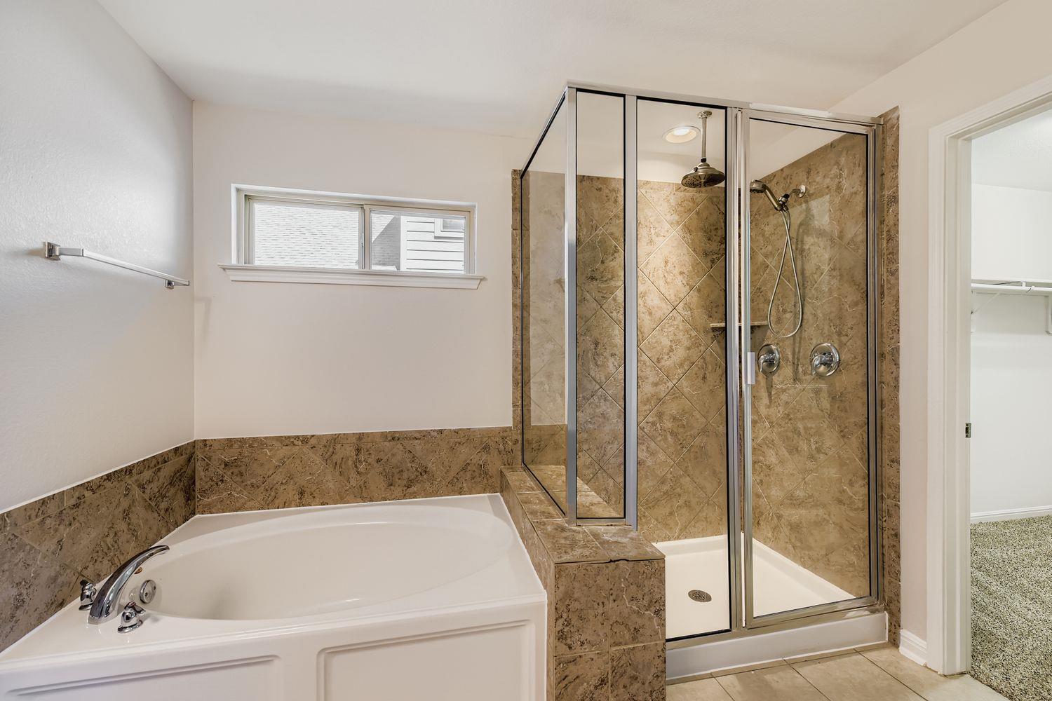 1909 Tranquility Ln Property Photo 17