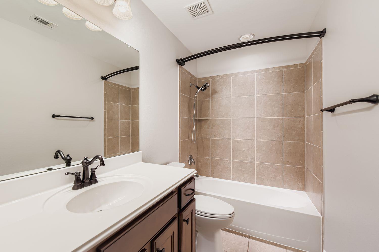 1909 Tranquility Ln Property Photo 21