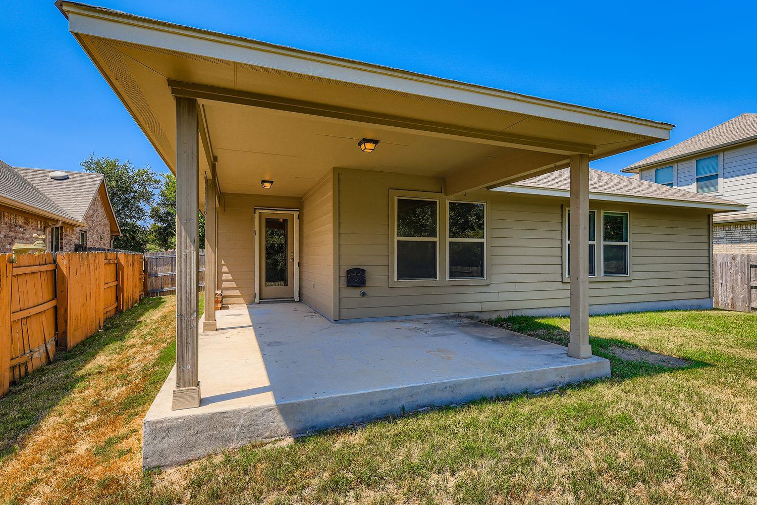 1909 Tranquility Ln Property Photo 24