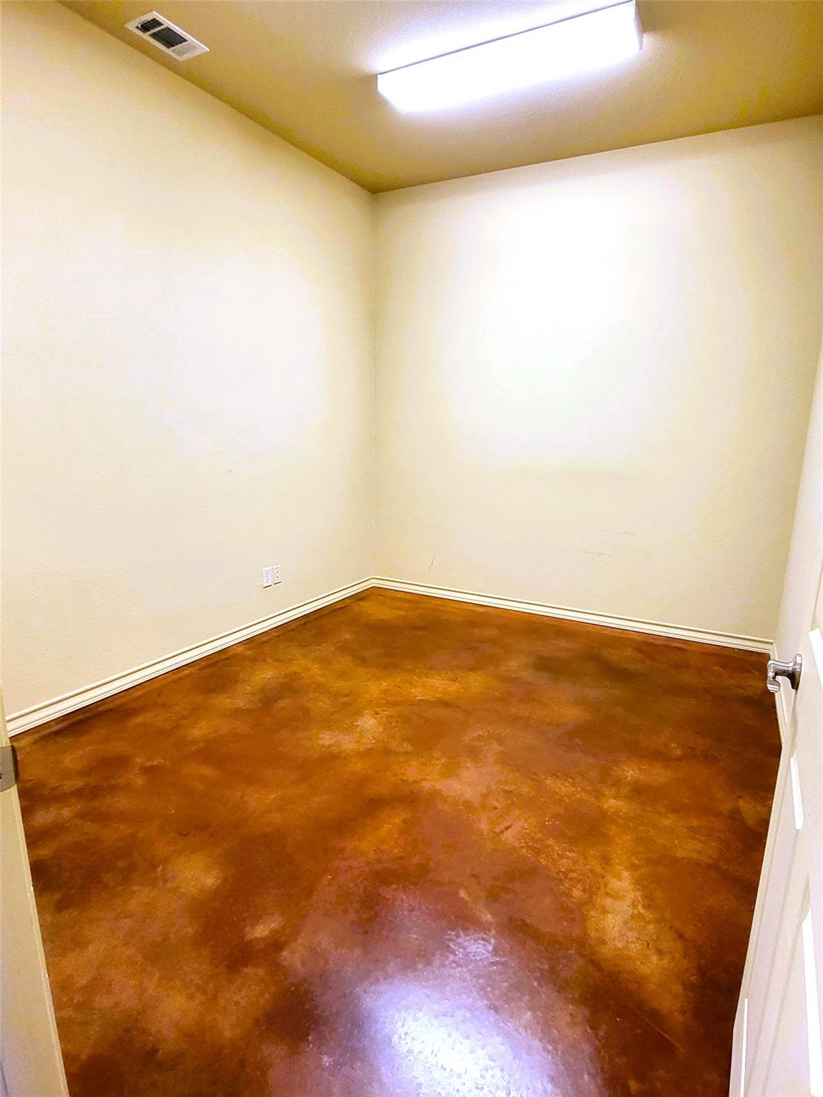 701 Hwy 290 None W #103 Property Photo 12