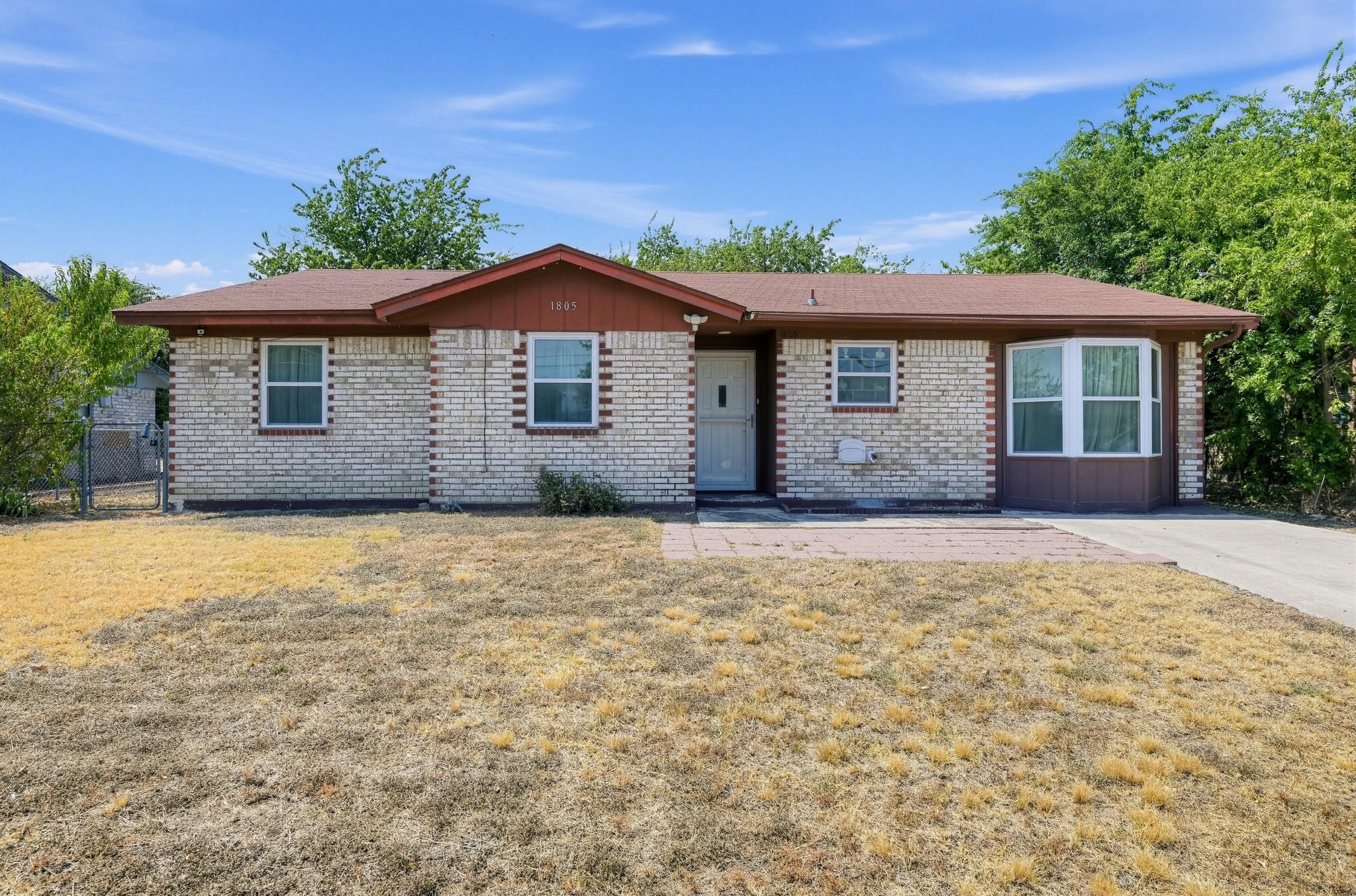 1805 Hammond Dr Property Photo 1