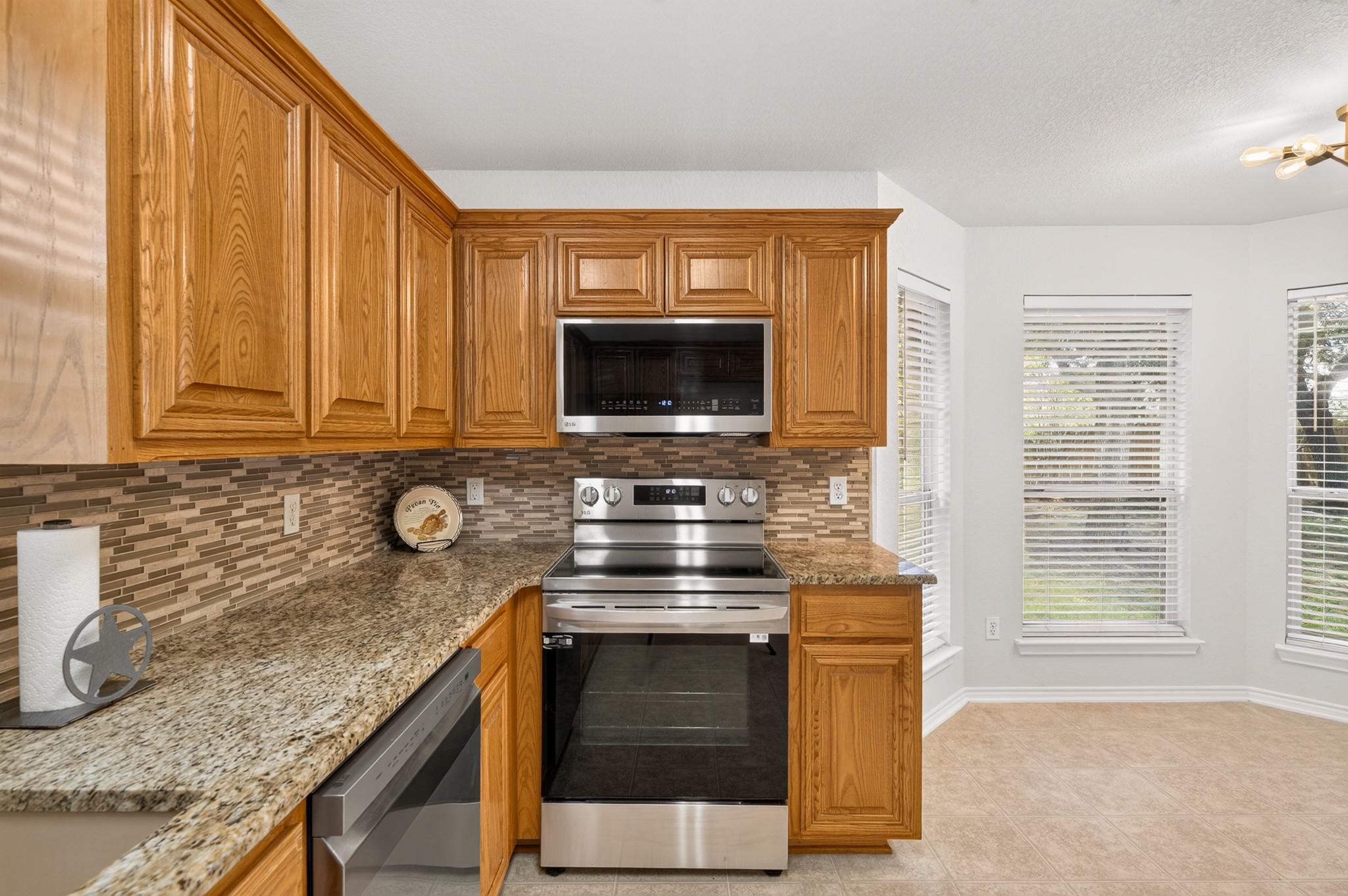 1604 Prickly Pear St Property Photo 11