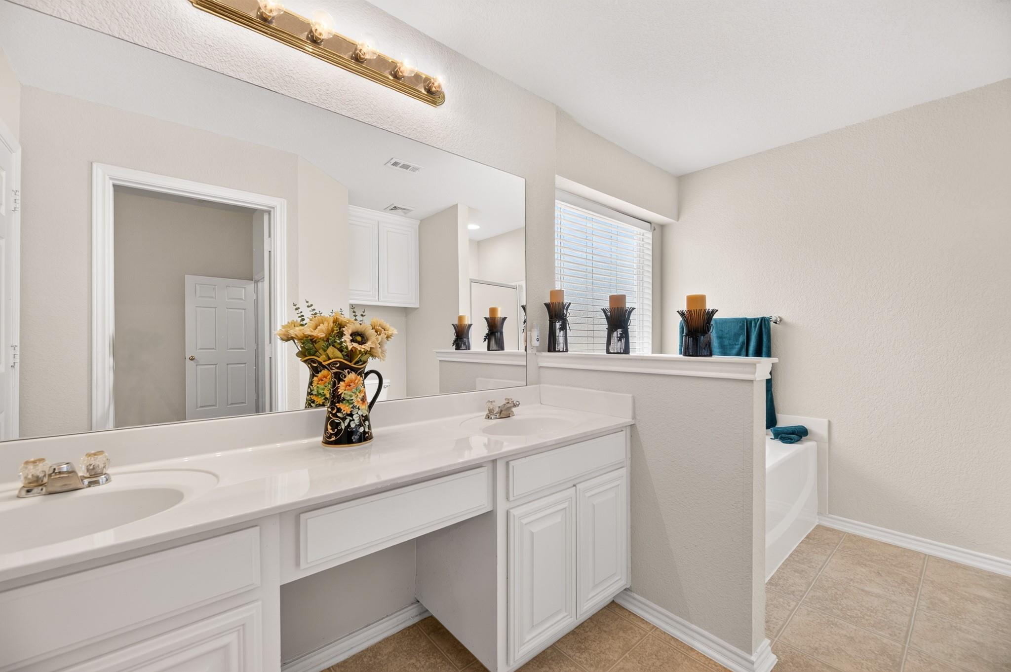 1604 Prickly Pear St Property Photo 15