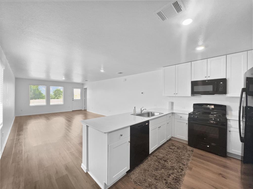 1563 Soapstone Pass Property Photo 1