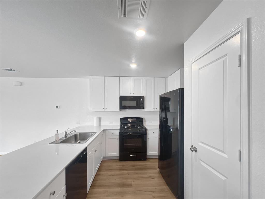 1563 Soapstone Pass Property Photo 6