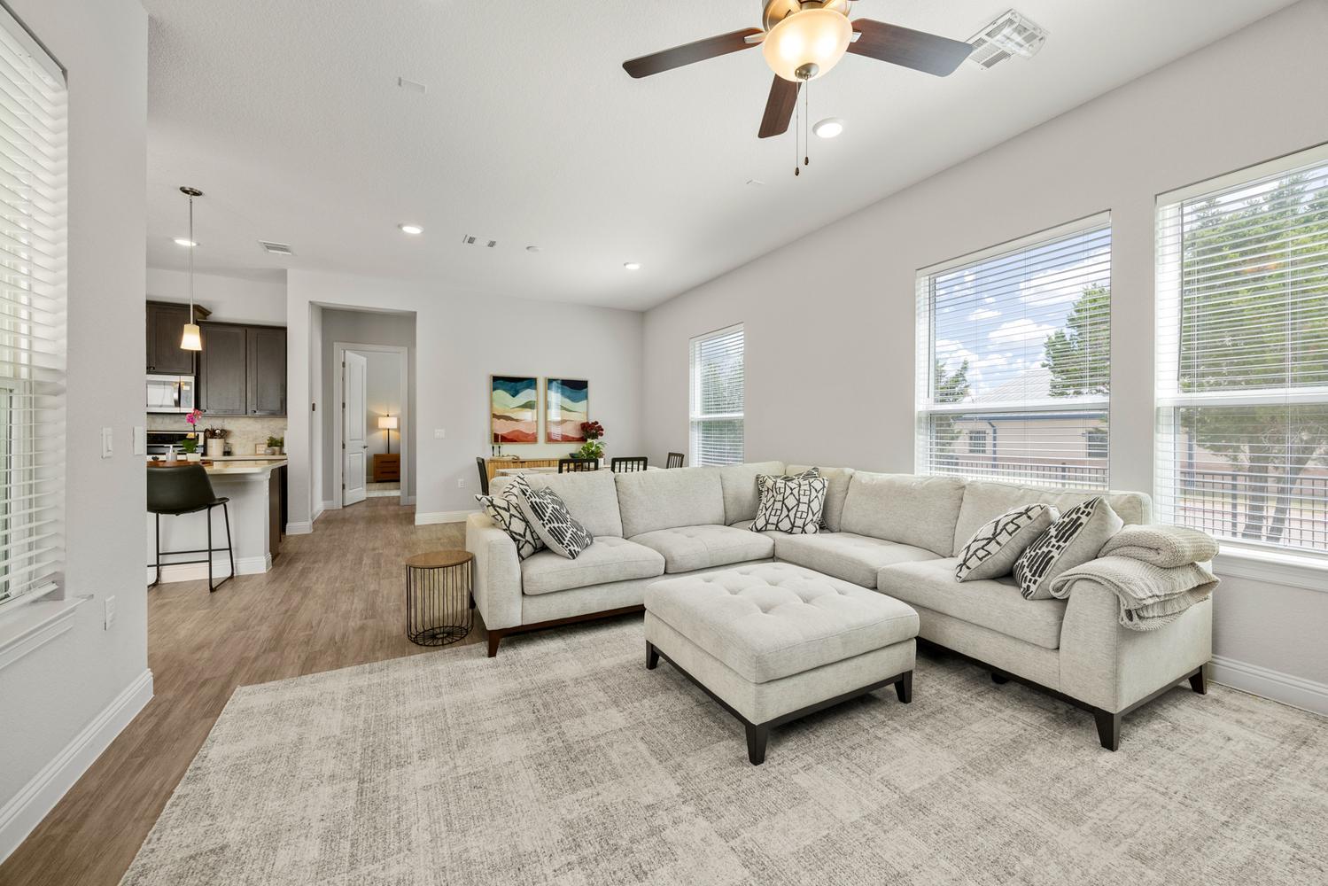 1168 Lucca Dr Property Photo 4