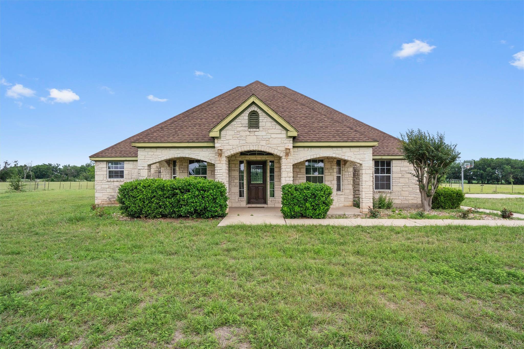 130 Cotton Rows Ln Property Photo 1