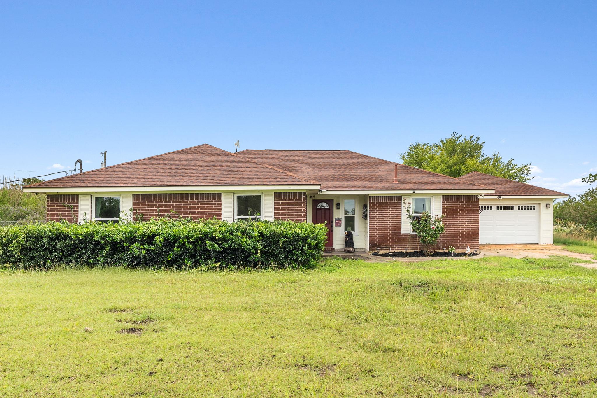 2050 County Road 129 None Property Photo 1