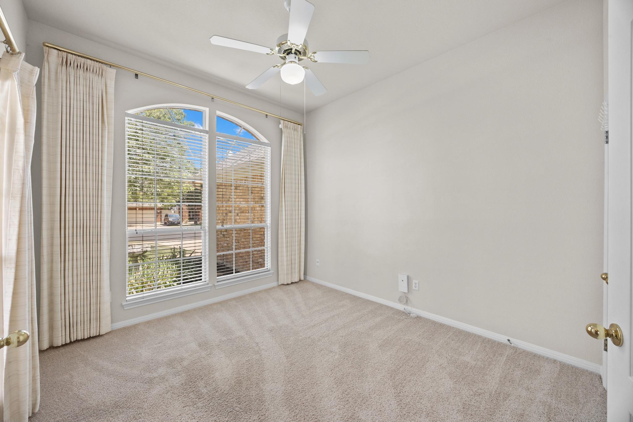 10133 Cassandra Dr Property Photo 6