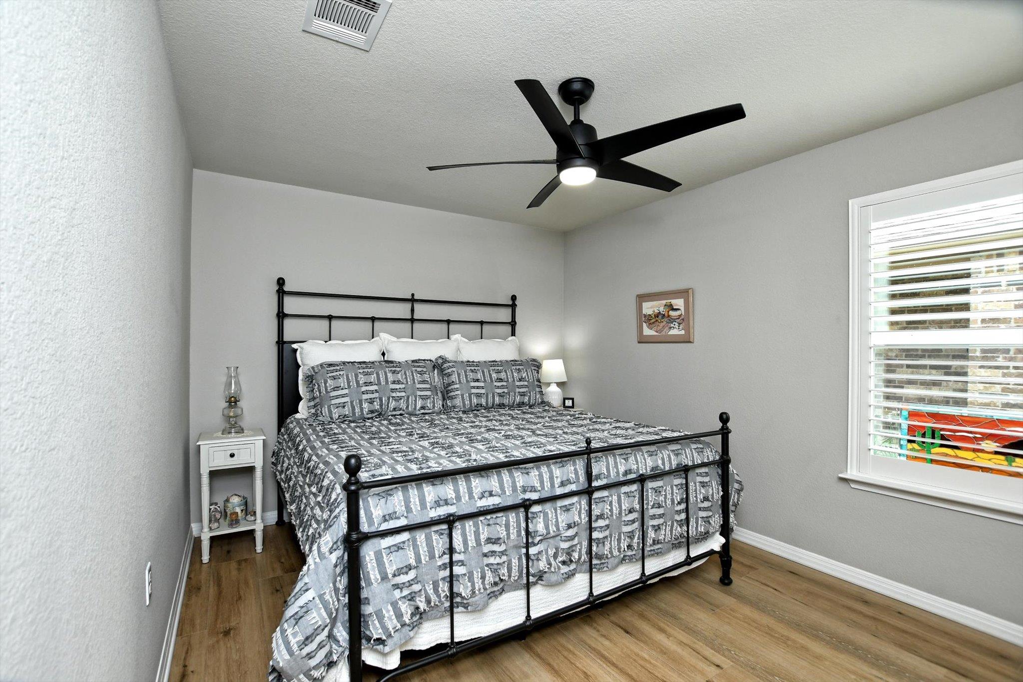 231 Hobby St Property Photo 22