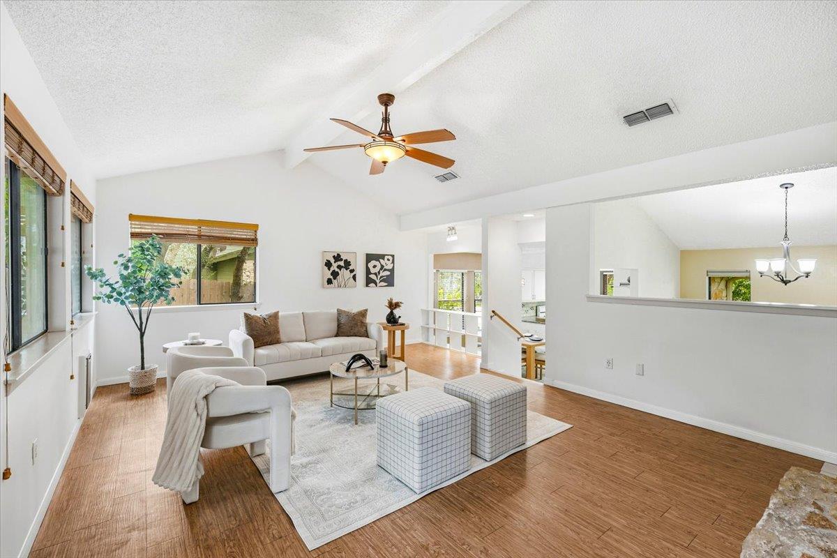 6002 Salton Dr Property Photo 9