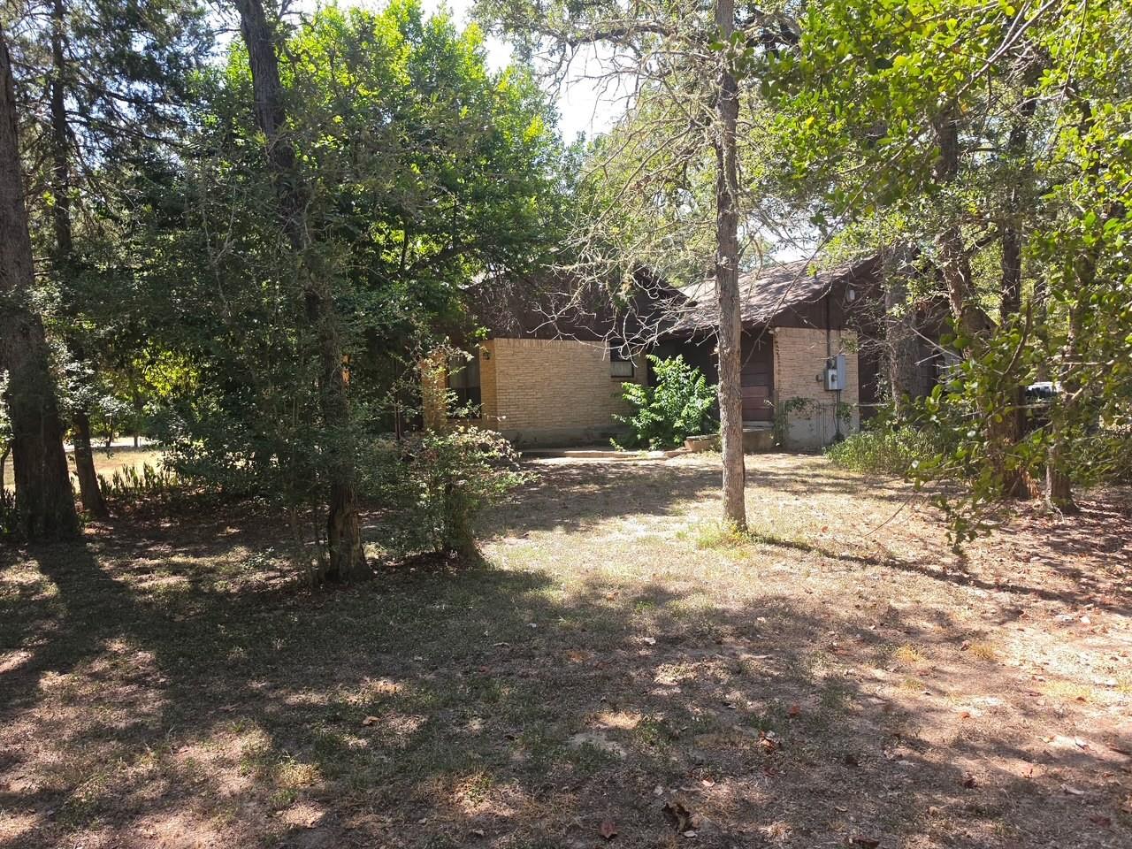 109 Pine Cone Ln Property Photo 2
