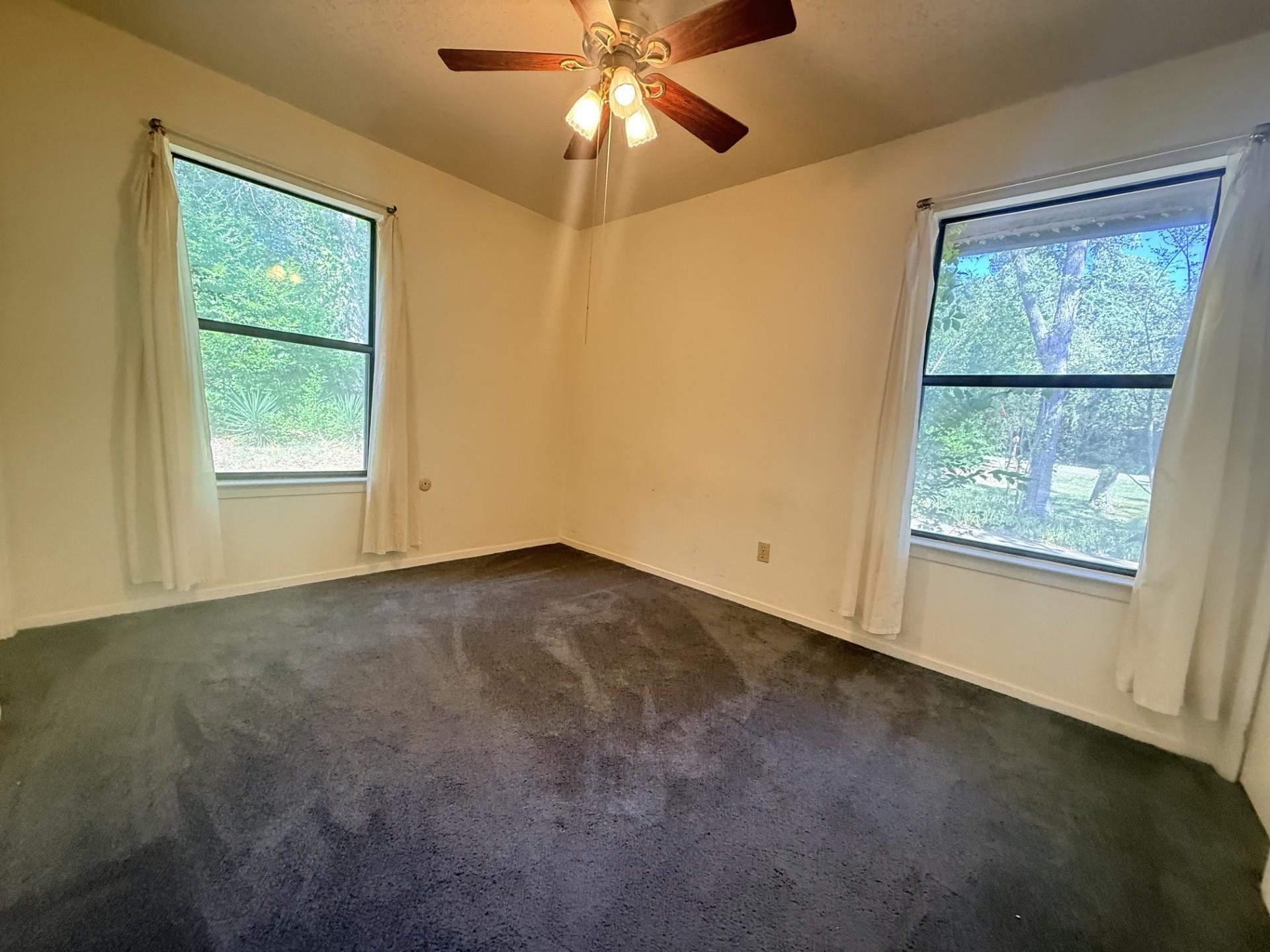 109 Pine Cone Ln Property Photo 16