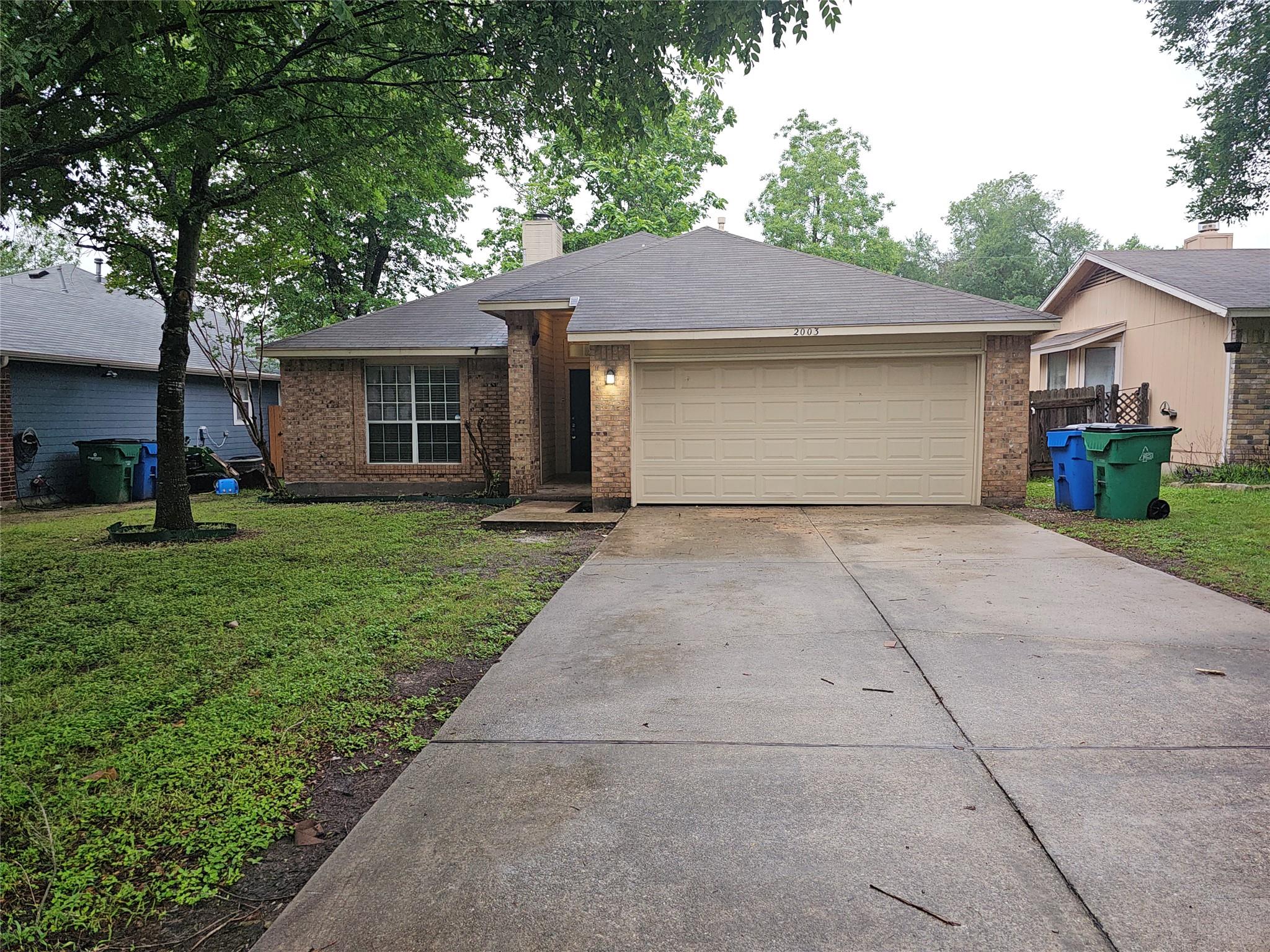 2003 Holly Springs Dr Property Photo