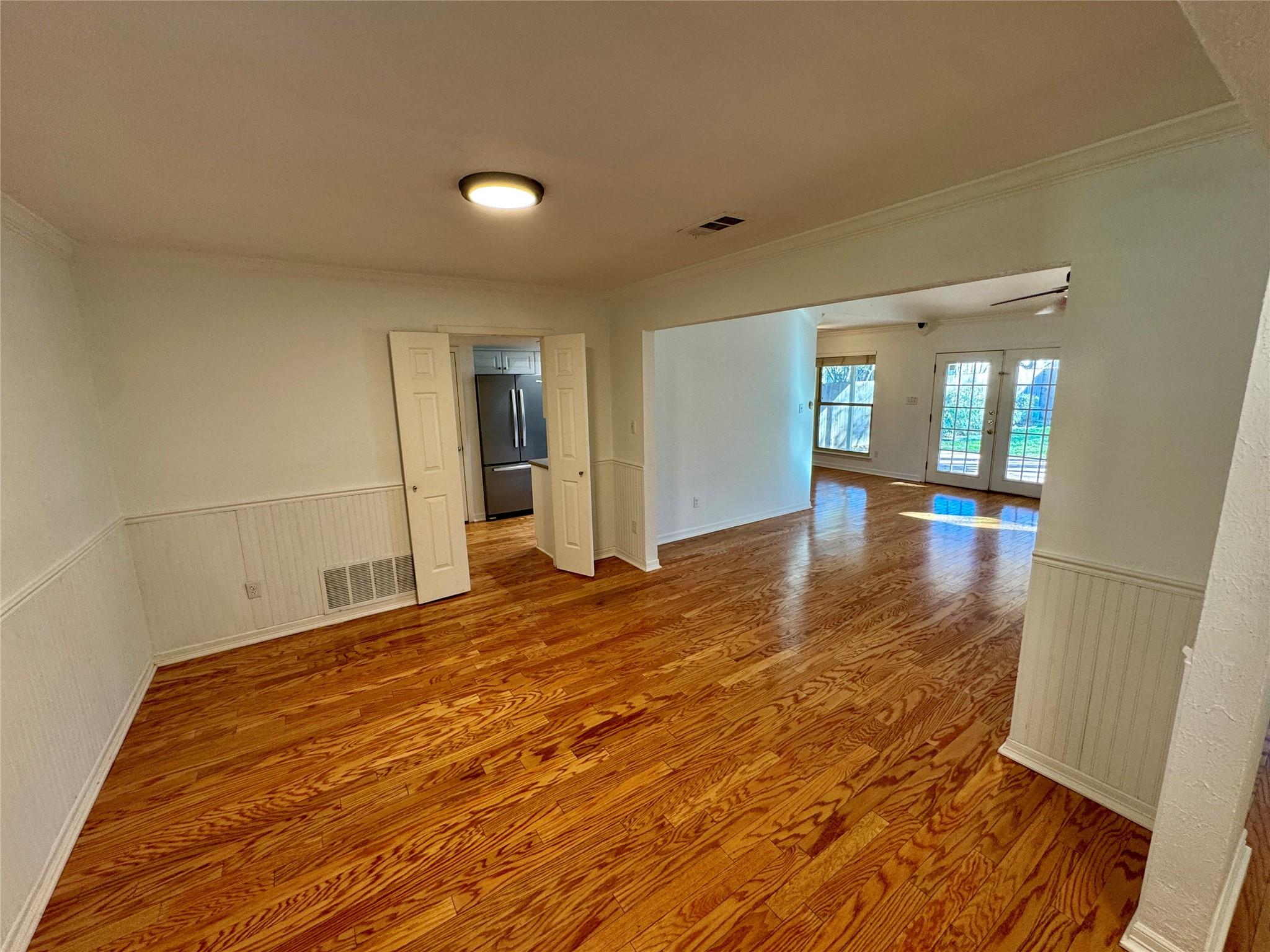 5109 Summerset Trl Property Photo 3