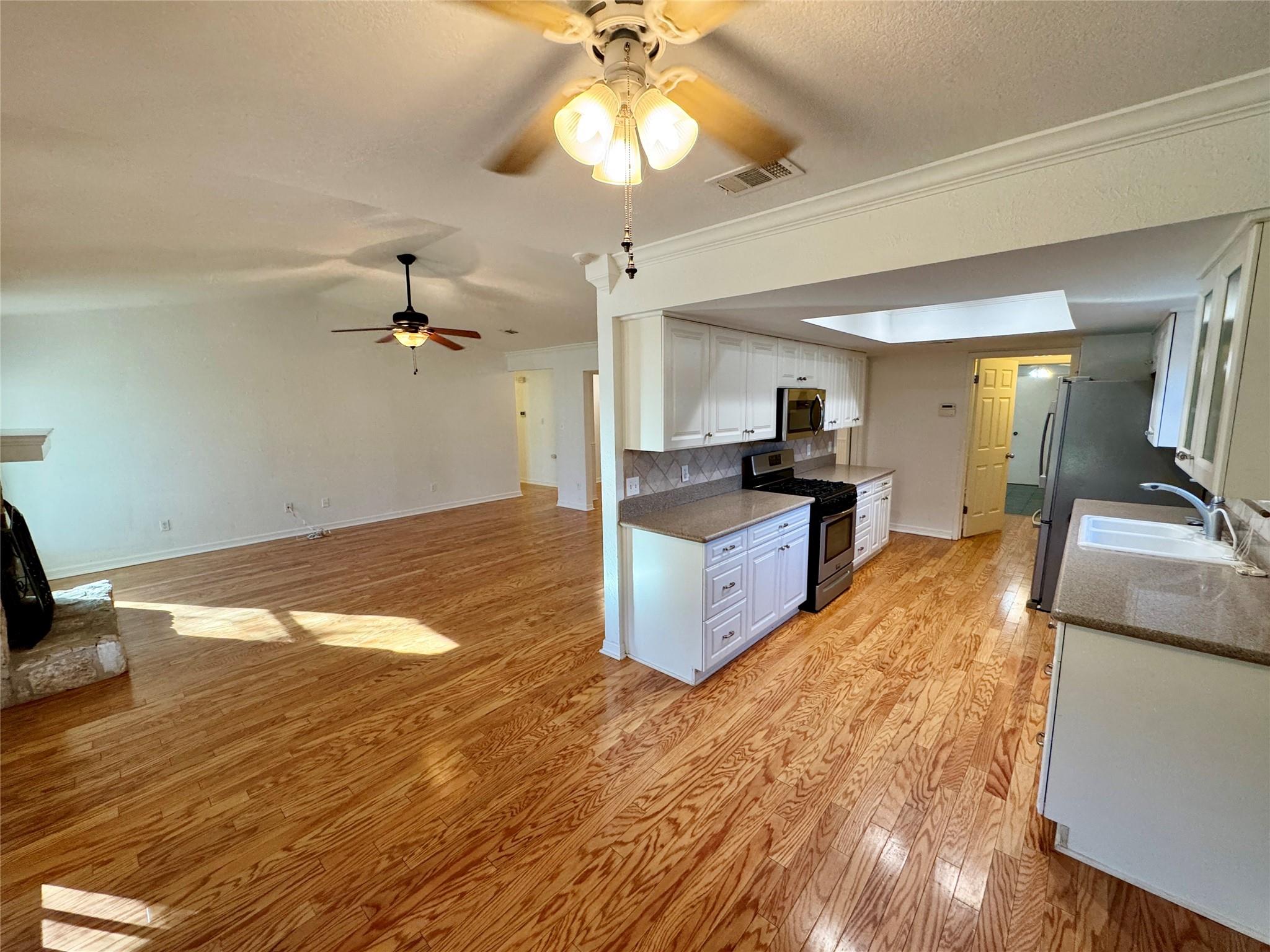 5109 Summerset Trl Property Photo 9
