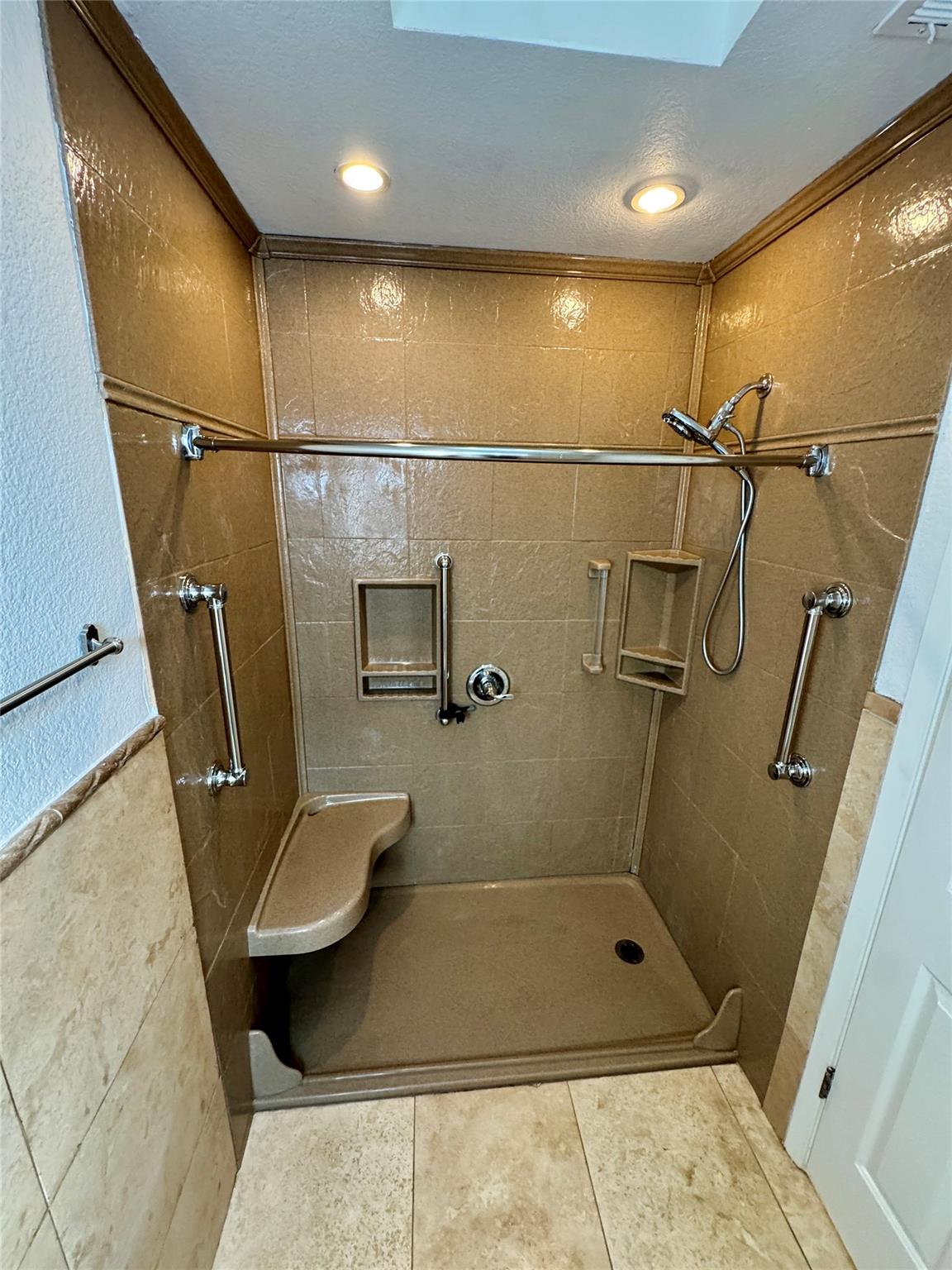 5109 Summerset Trl Property Photo 19
