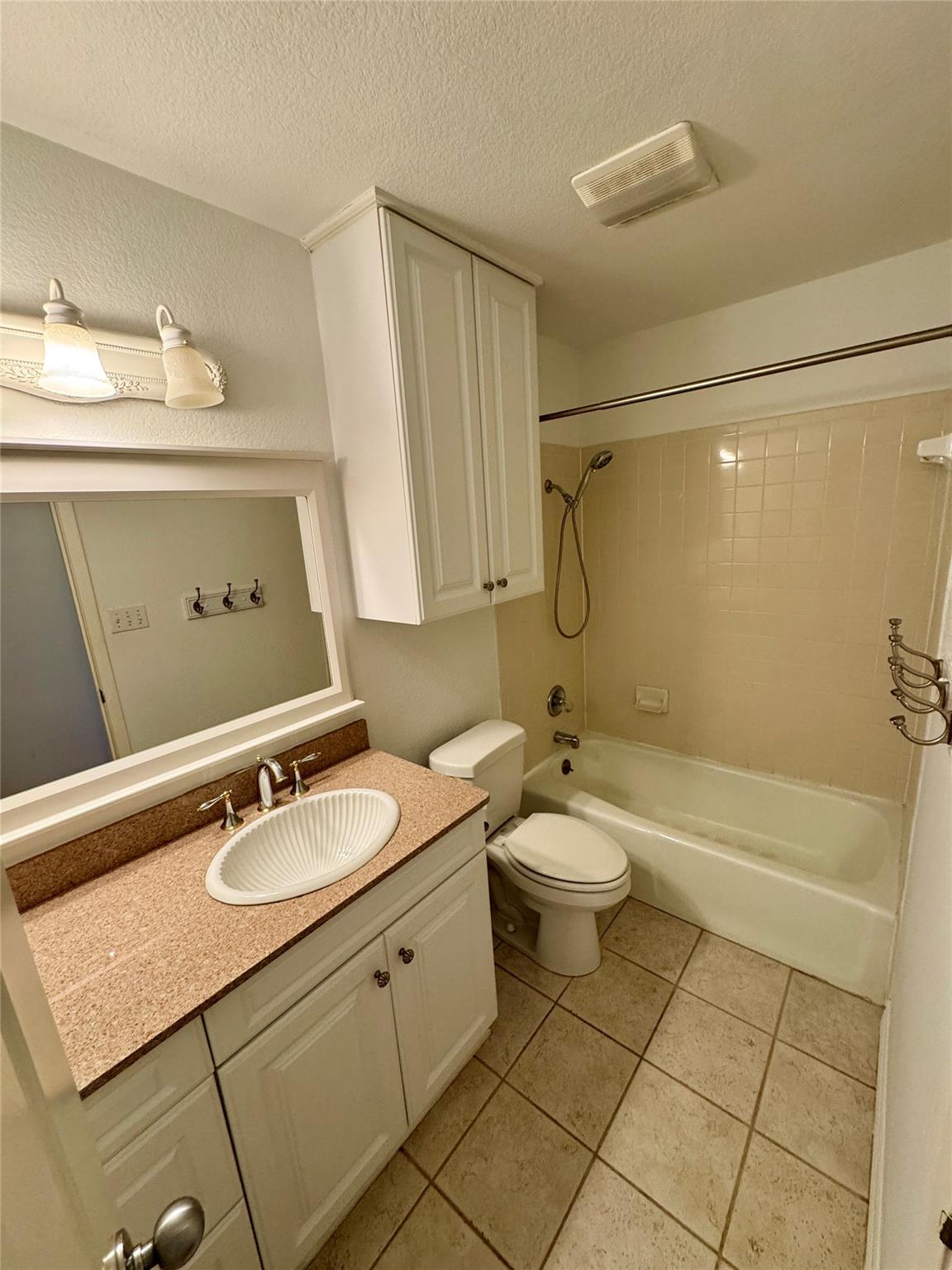 5109 Summerset Trl Property Photo 26