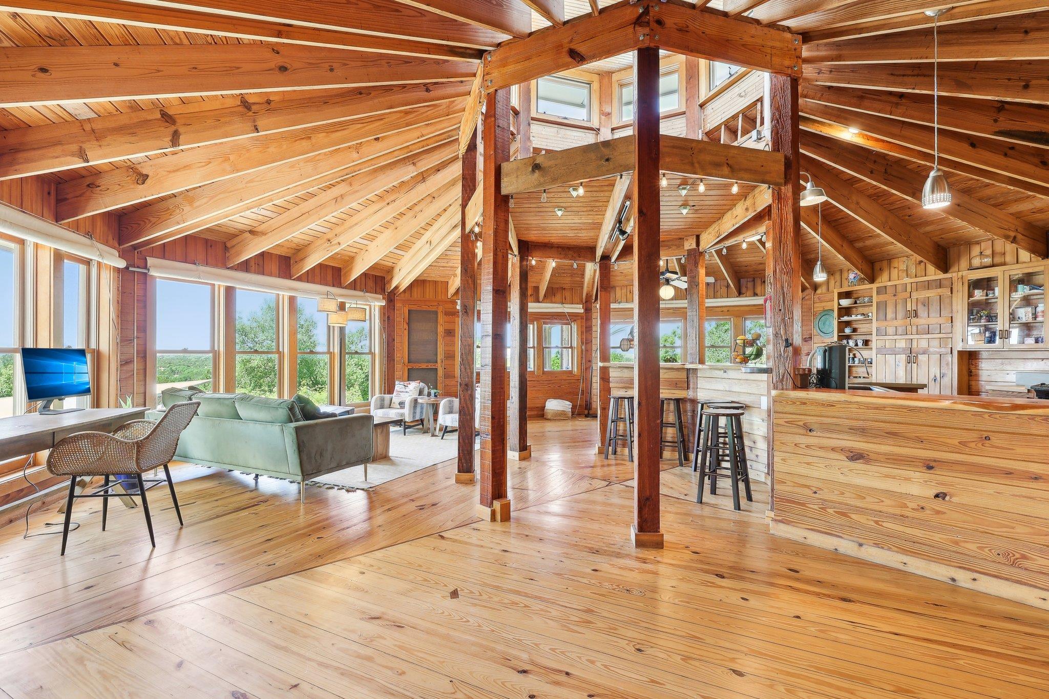 3700 Mcgregor Ln Property Photo 6