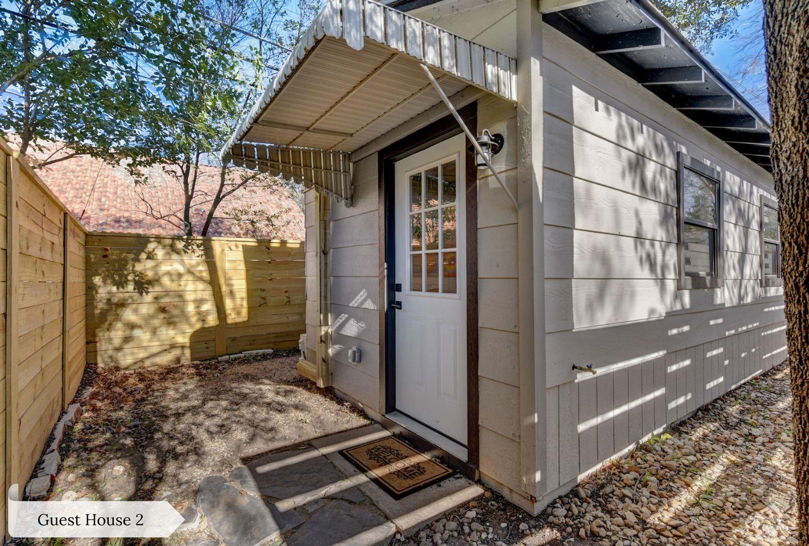 7002 Whispering Oaks Dr Property Photo 34