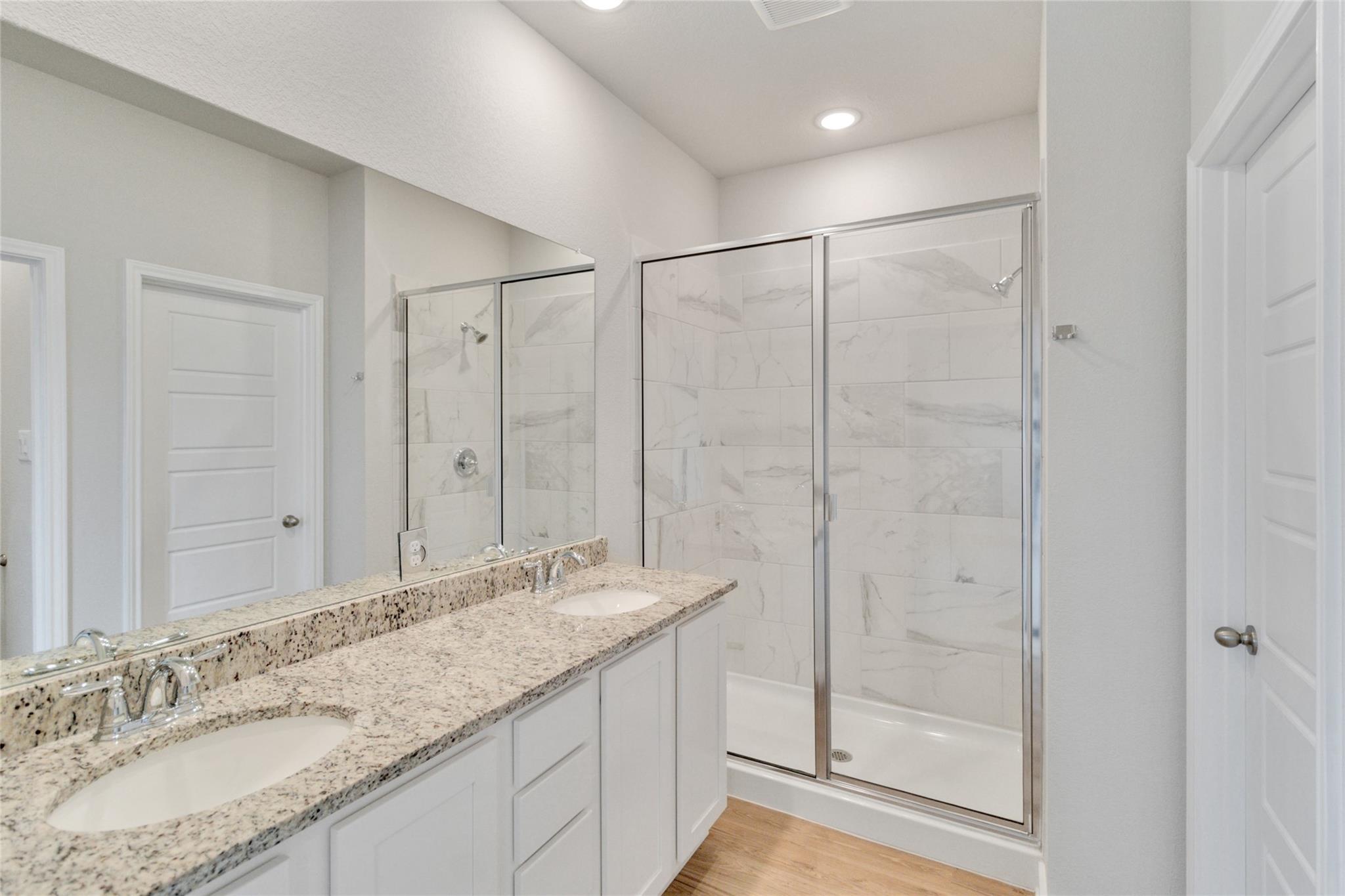 1020 Staglin St Property Photo 13