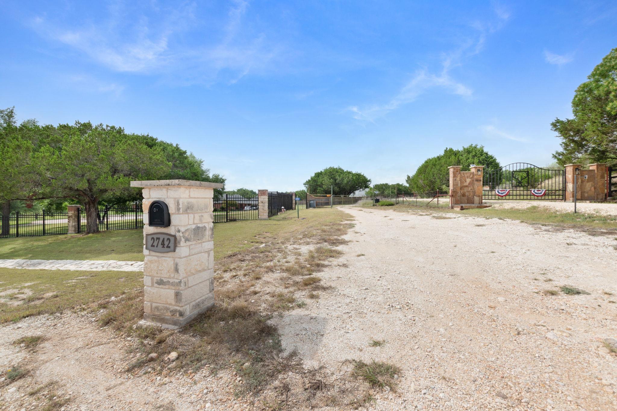 2742 County Road 1045 None Property Photo 2