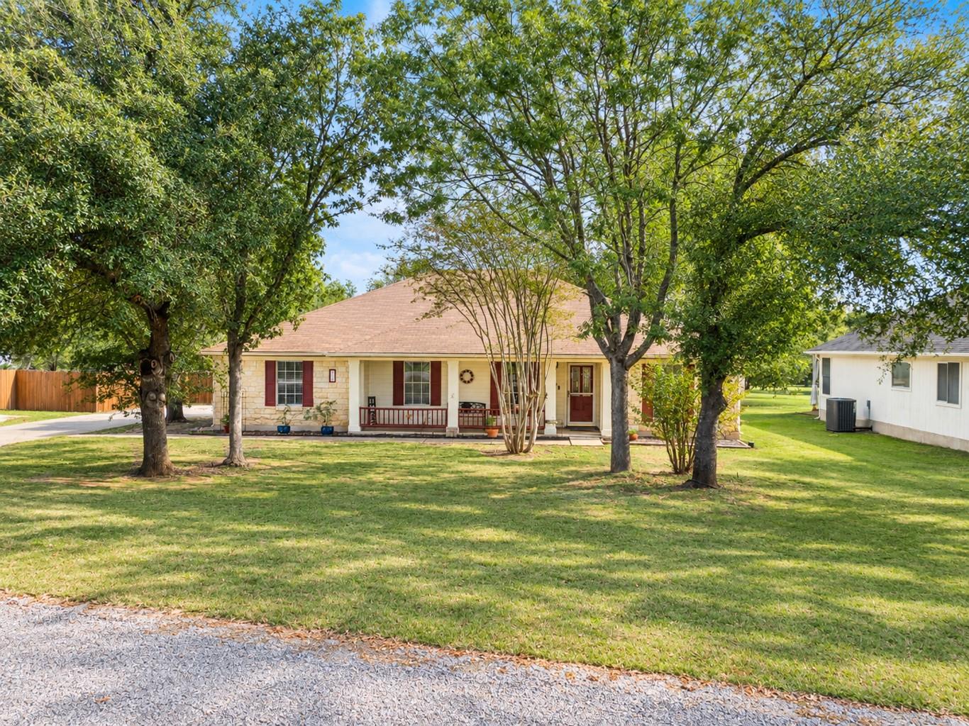 510 Maybrook Dr Property Photo 4