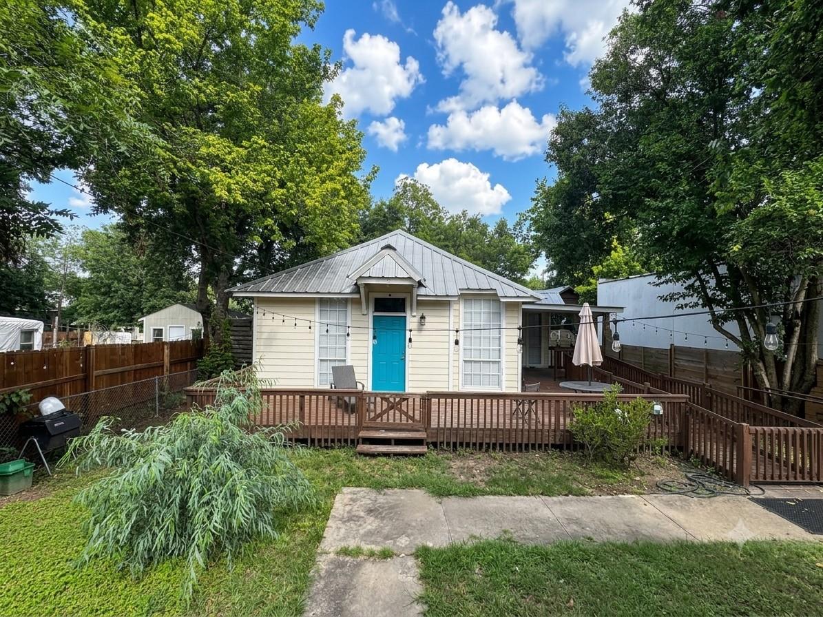 2213 S 3rd St Property Photo 2