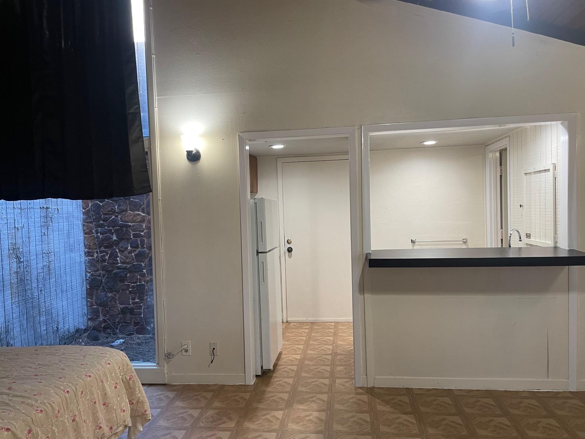 126 Conference Dr #216 Property Photo 4