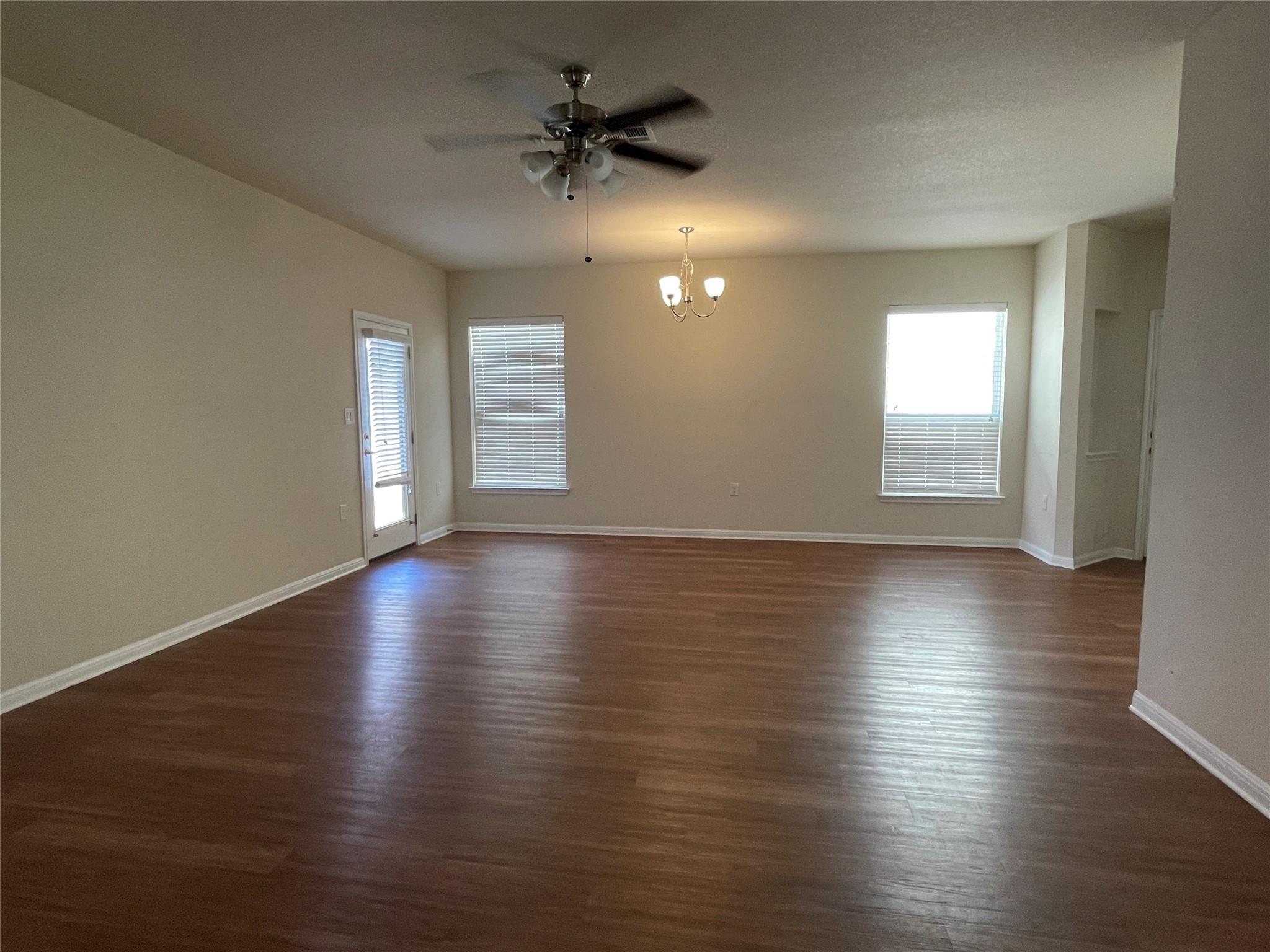 905 Fortrose Ter Property Photo 6