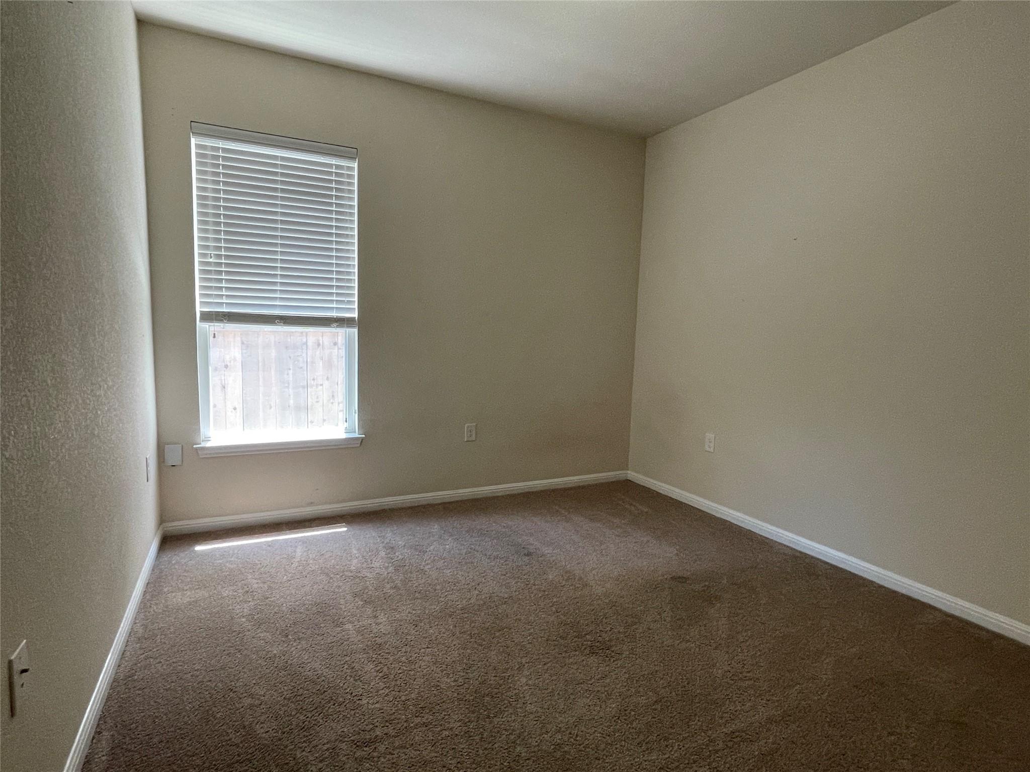 905 Fortrose Ter Property Photo 13