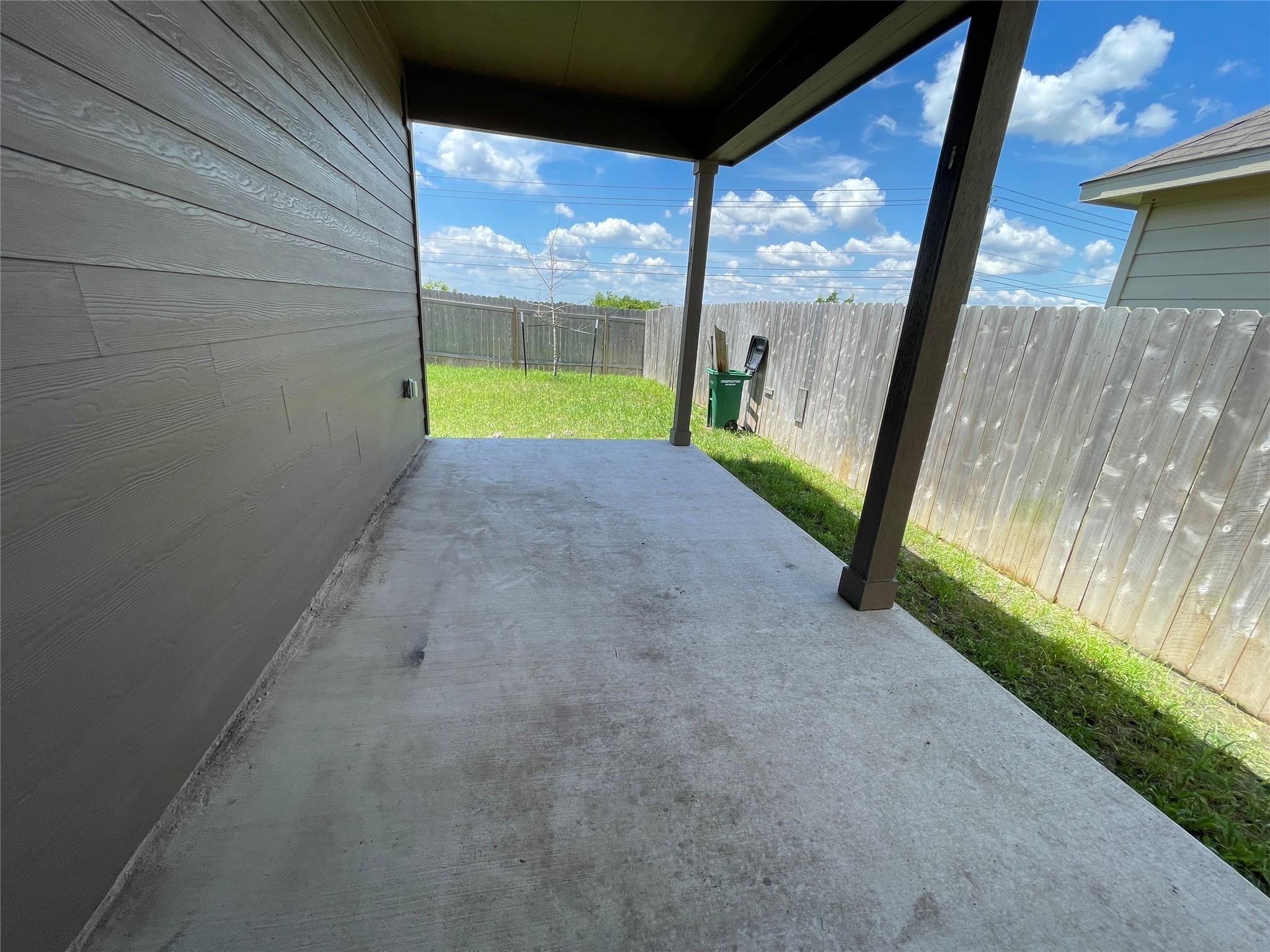 905 Fortrose Ter Property Photo 16